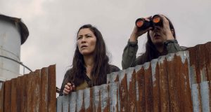 Eleanor Matsuura como Yumiko y Alanna Masterson como Tara Chambler en The Walking Dead Temporada 9 Episodio 10