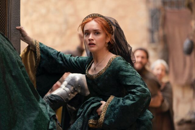 Olivia Cooke como la Alicent Hightower en House of The Dragon (La Casa del Dragón) 2x06