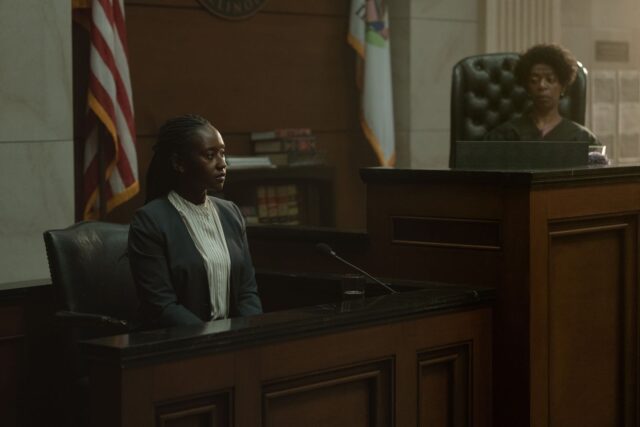 Nana Mensah como la Detective Alana Rodriguez y Noma Dumezweni como la Jueza Lyttle en "Presumed Innocent" (“Se presume inocente”) 1x07