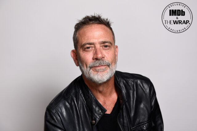 Jeffrey Dean Morgan posa para una sesión de fotos en el yate de IMDB en San Diego, California. (25 julio 2024)