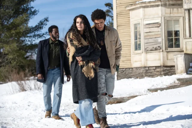 Boyd (Harold Perrineau), Fatima (Pegah Ghafoori) y Ellis (Corteon Moore) en FROM S03E06