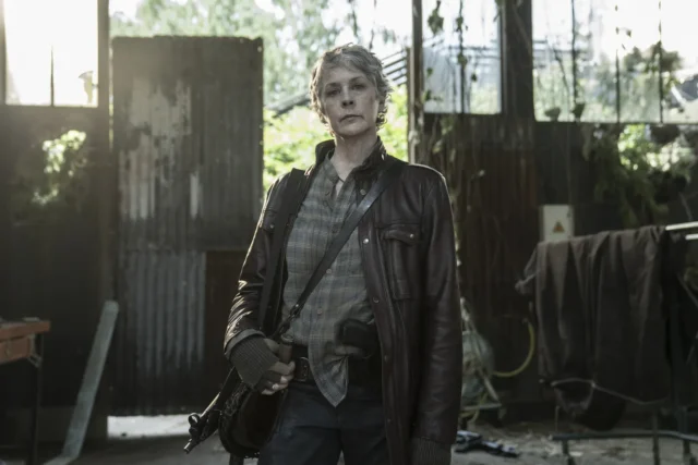 Melissa McBride como Carol en Daryl Dixon 2x05