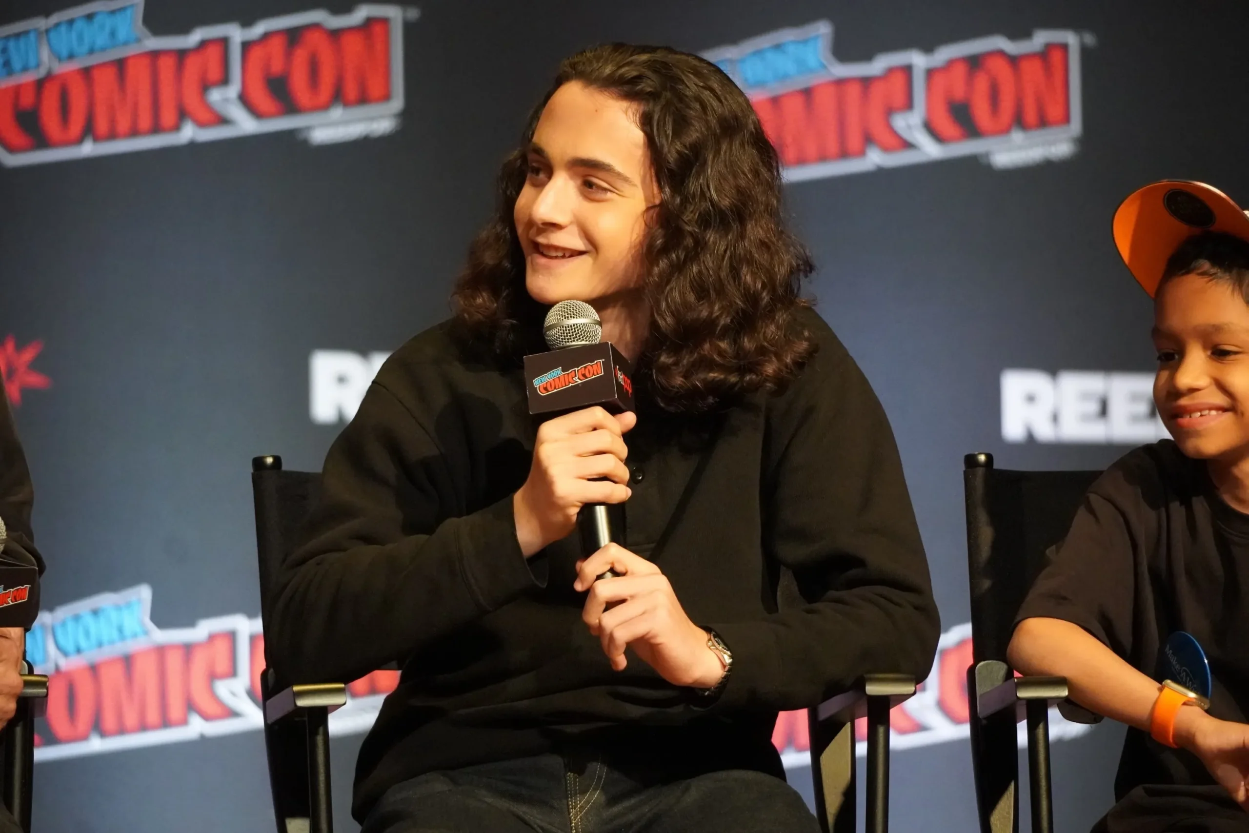 Louis Puech Scigliuzzi en el panel de Daryl Dixon en la Comic-Con de Nueva York (NYCC 2024)