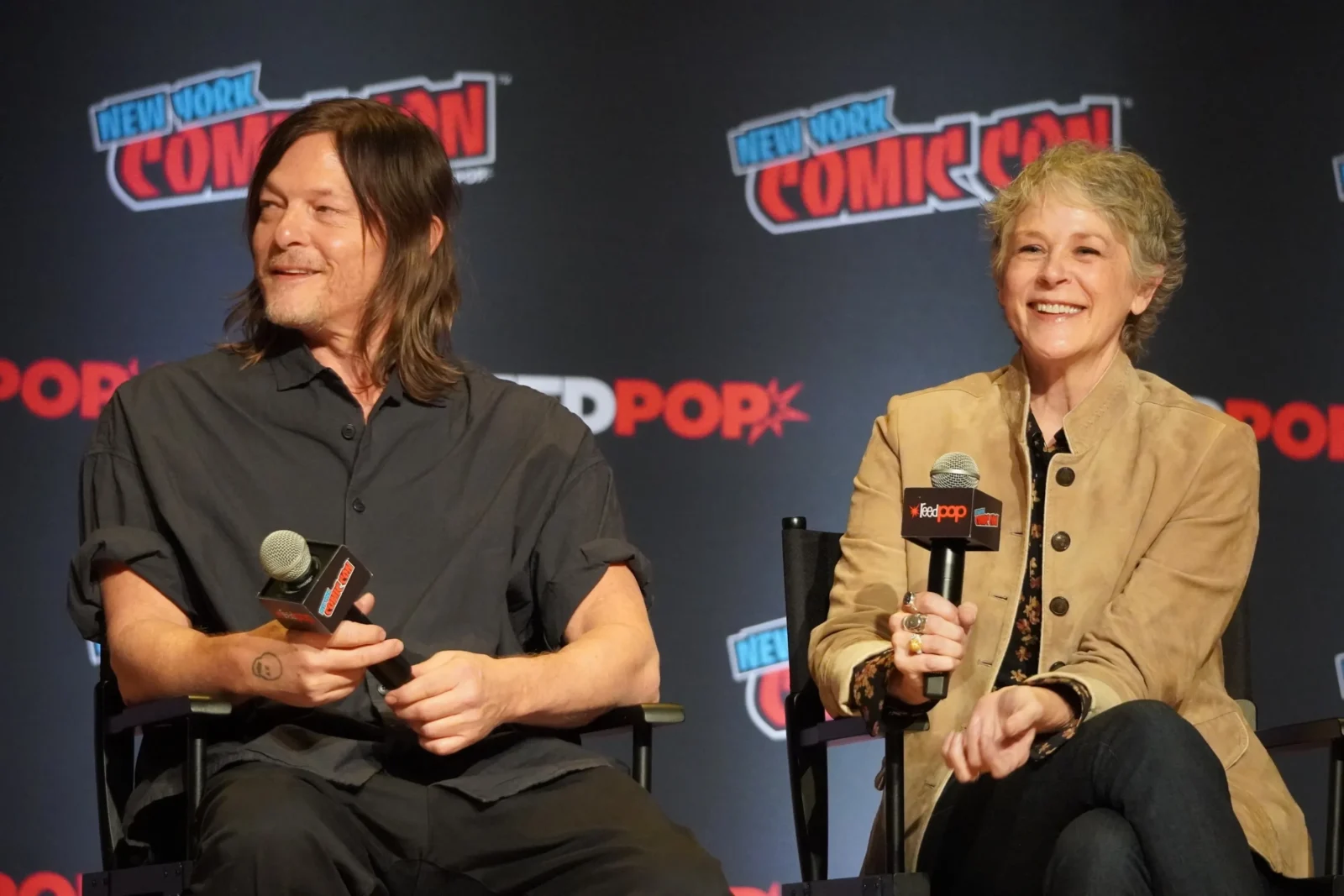 Norman Reedus y Melissa McBride en el panel de Daryl Dixon en la Comic-Con de Nueva York (NYCC 2024)