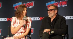 Lauren Cohan y Jeffrey Dean Morgan en el panel de Dead City en la NYCC 2024