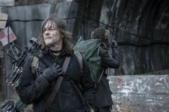 Norman Reedus como Daryl Dixon en The Walking Dead: Daryl Dixon 2x06 (Season Finale)